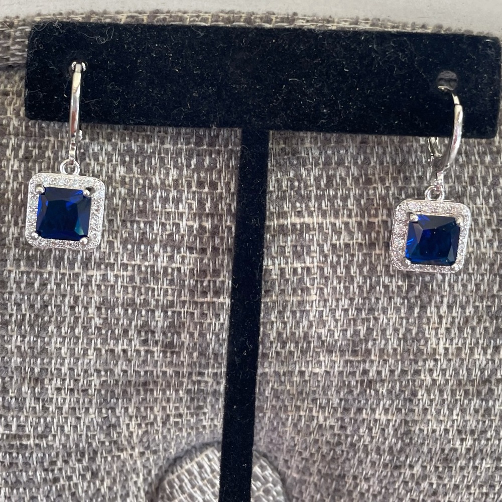 18k GP stamped lab made sapphire earrings - Picture 5 of 11